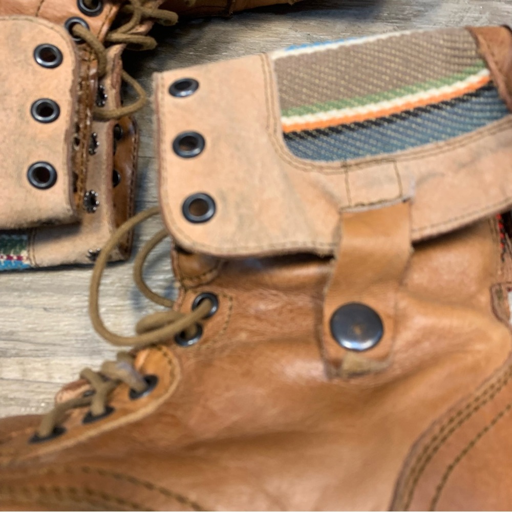 Steve Madden Camarro Mexico Western Fold Over Aztec Lace Up Combat Boots Tan - Picture 3 of 14